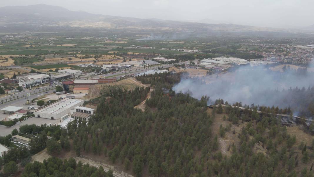 Pamukkale orman yangını! Hem havadan hem de karadan müdahale ediliyor 15